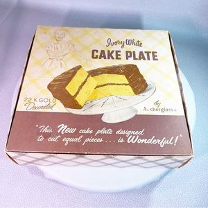 Vintage Anchorglass Milkglass 22 K gold Pedestal Cake Stand Plate with Box